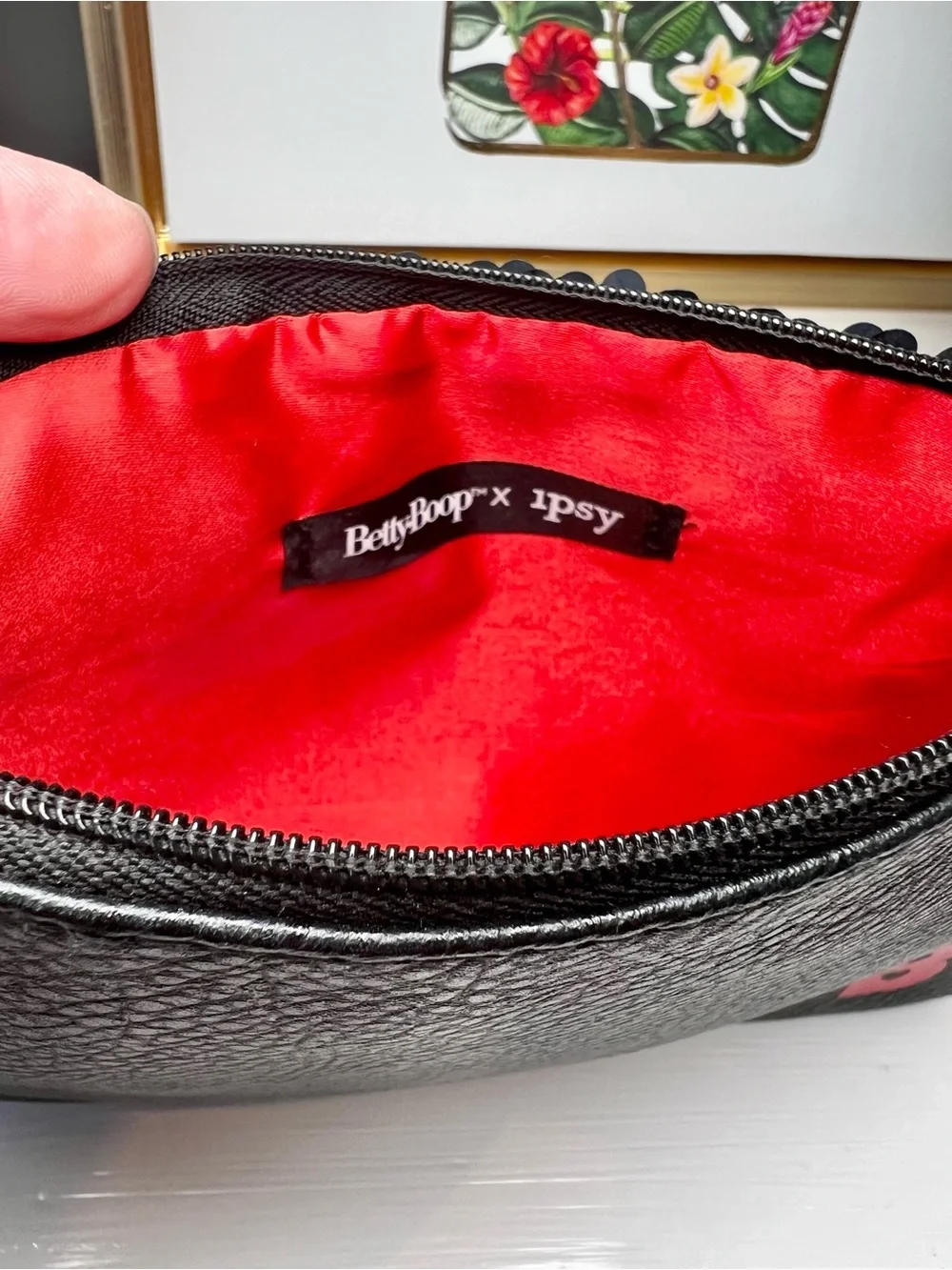 Betty Boop Black Leather Sequins Zip Pouch Red Heart Accent Zipper Pull